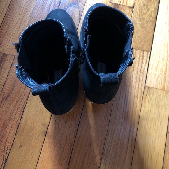 Booties - Picture 3 of 5